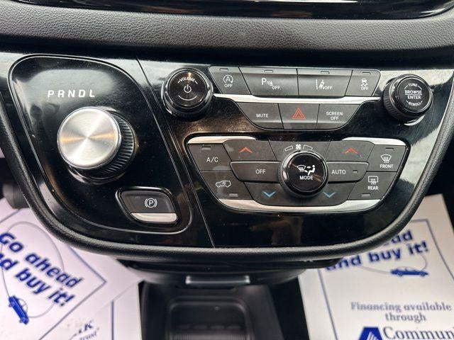 2025 Chrysler Pacifica Select FWD