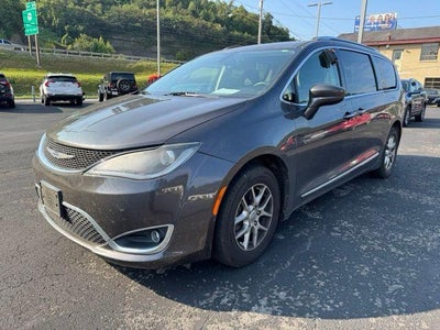2020 Chrysler Pacifica Touring L FWD