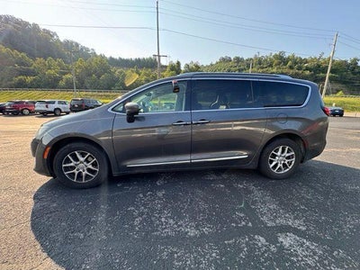 2020 Chrysler Pacifica Touring L FWD