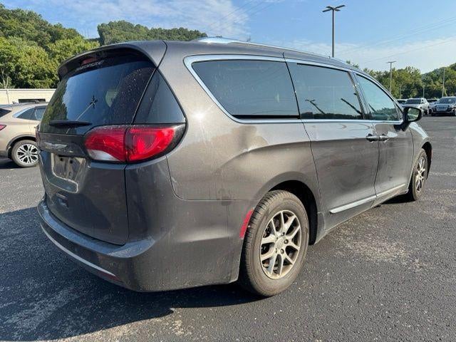 2020 Chrysler Pacifica Touring L FWD