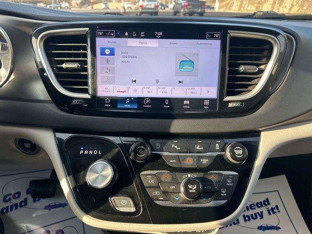 2024 Chrysler Pacifica Touring L FWD