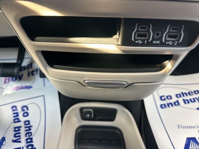 2024 Chrysler Pacifica Touring L FWD