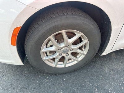 2024 Chrysler Pacifica Touring L FWD