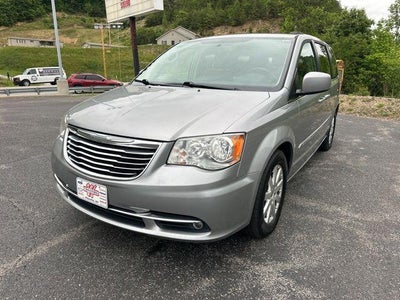 2016 Chrysler Town & Country 4dr Wgn Touring
