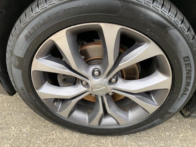 2017 Chrysler Pacifica Limited FWD