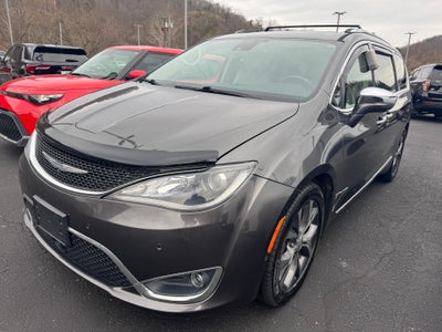 2017 Chrysler Pacifica Limited FWD