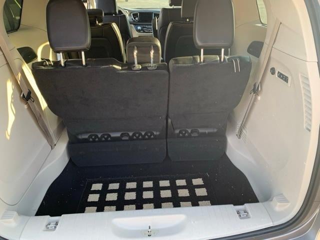 2018 Chrysler Pacifica Limited FWD