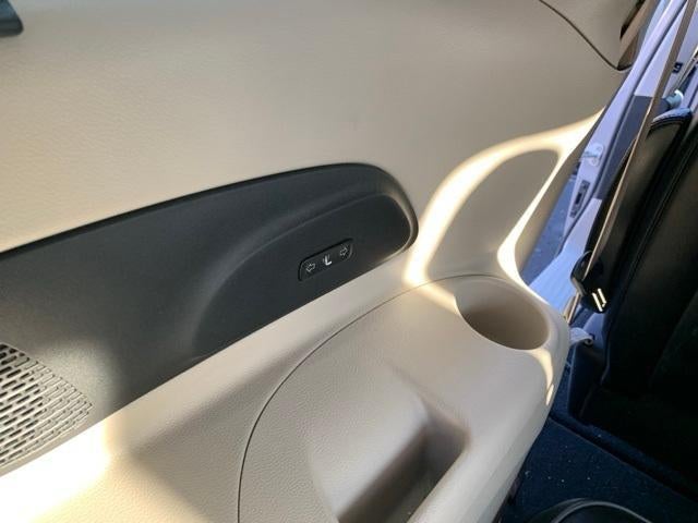 2018 Chrysler Pacifica Limited FWD