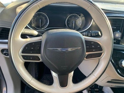 2018 Chrysler Pacifica Limited FWD