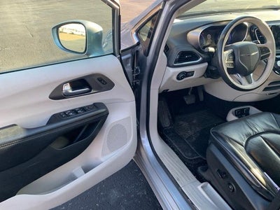 2018 Chrysler Pacifica Limited FWD