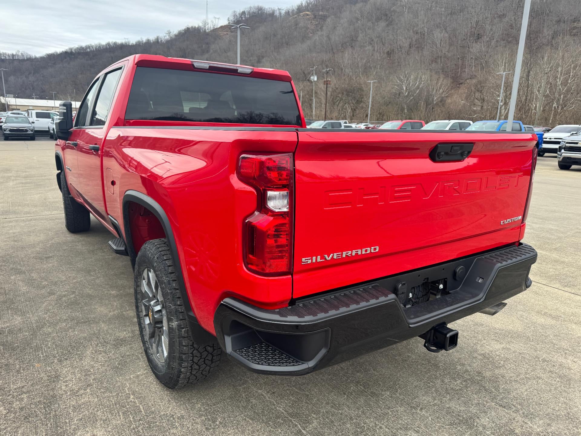 2026 Chevrolet Silverado 2500 HD Custom Crew Cab 4x4 Z71