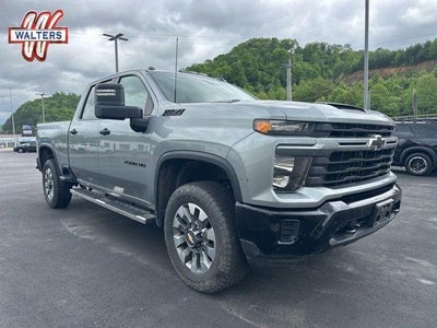 2024 Chevrolet Silverado 2500 HD Crew Cab Standard Box 4-Wheel Drive Custom
