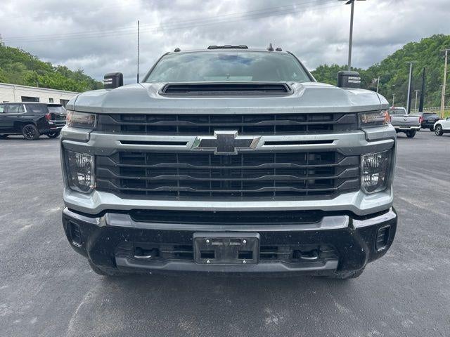 2024 Chevrolet Silverado 2500 HD Crew Cab Standard Box 4-Wheel Drive Custom