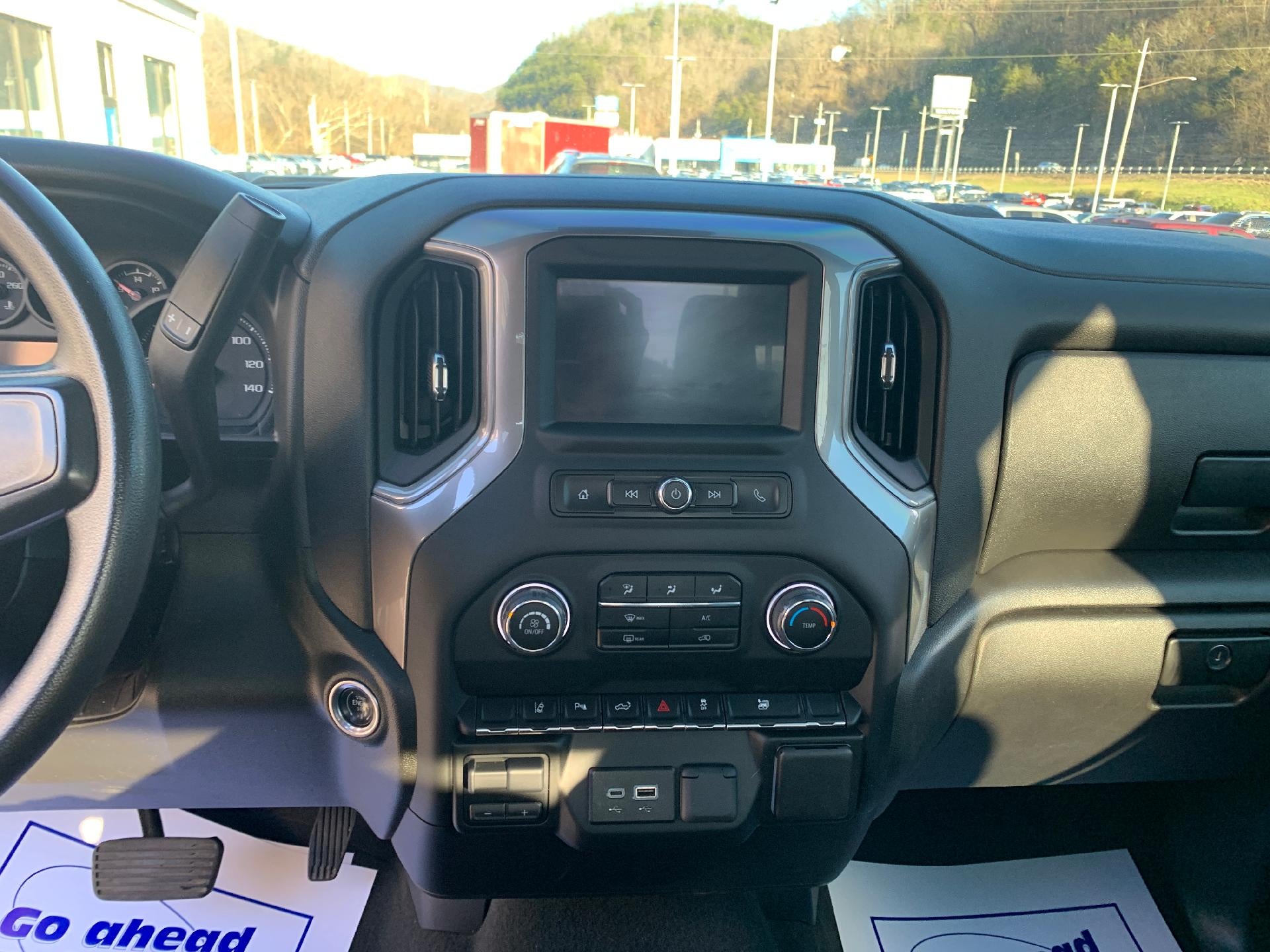 2024 Chevrolet Silverado 2500 HD Crew Cab Standard Box 4-Wheel Drive Custom