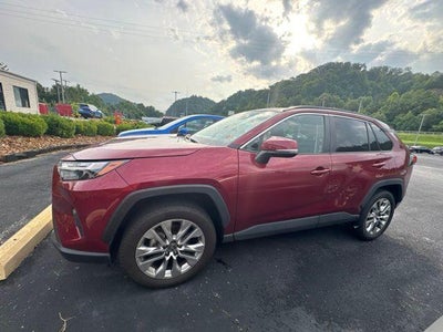 2025 Toyota RAV4 XLE Premium AWD (Natl)