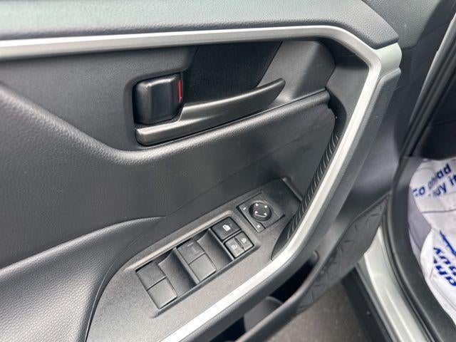2025 Toyota RAV4 LE AWD (Natl)