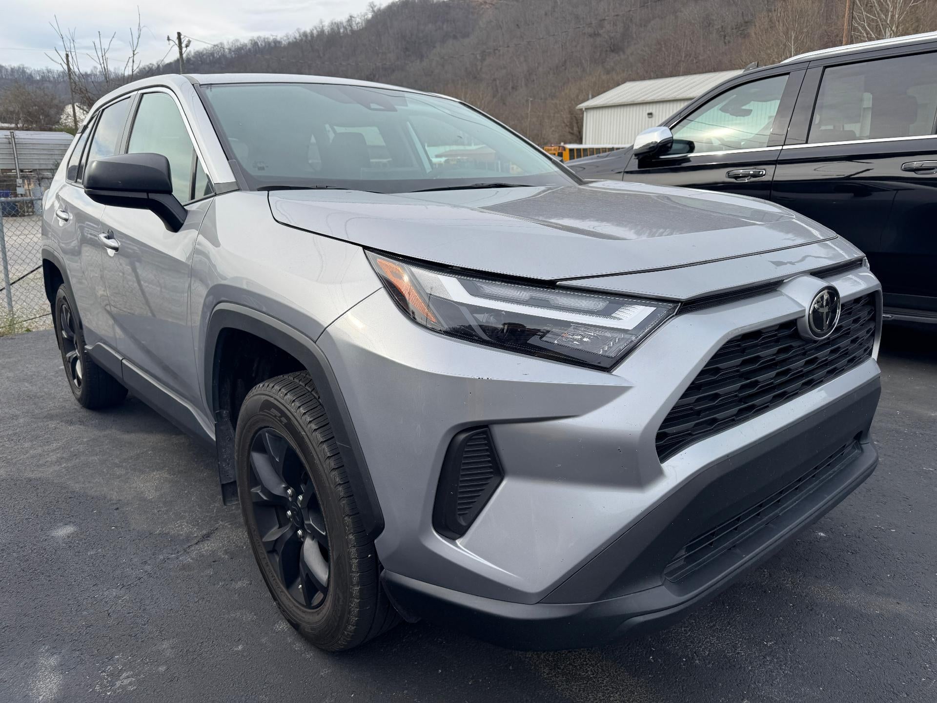 2024 Toyota RAV4 LE FWD (GS)