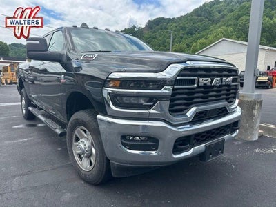 2025 RAM 2500 Tradesman 4x4 Crew Cab 6'4" Box