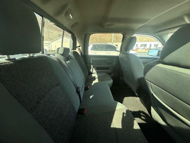 2017 RAM 1500 Big Horn 4x4 Crew Cab 5'7" Box