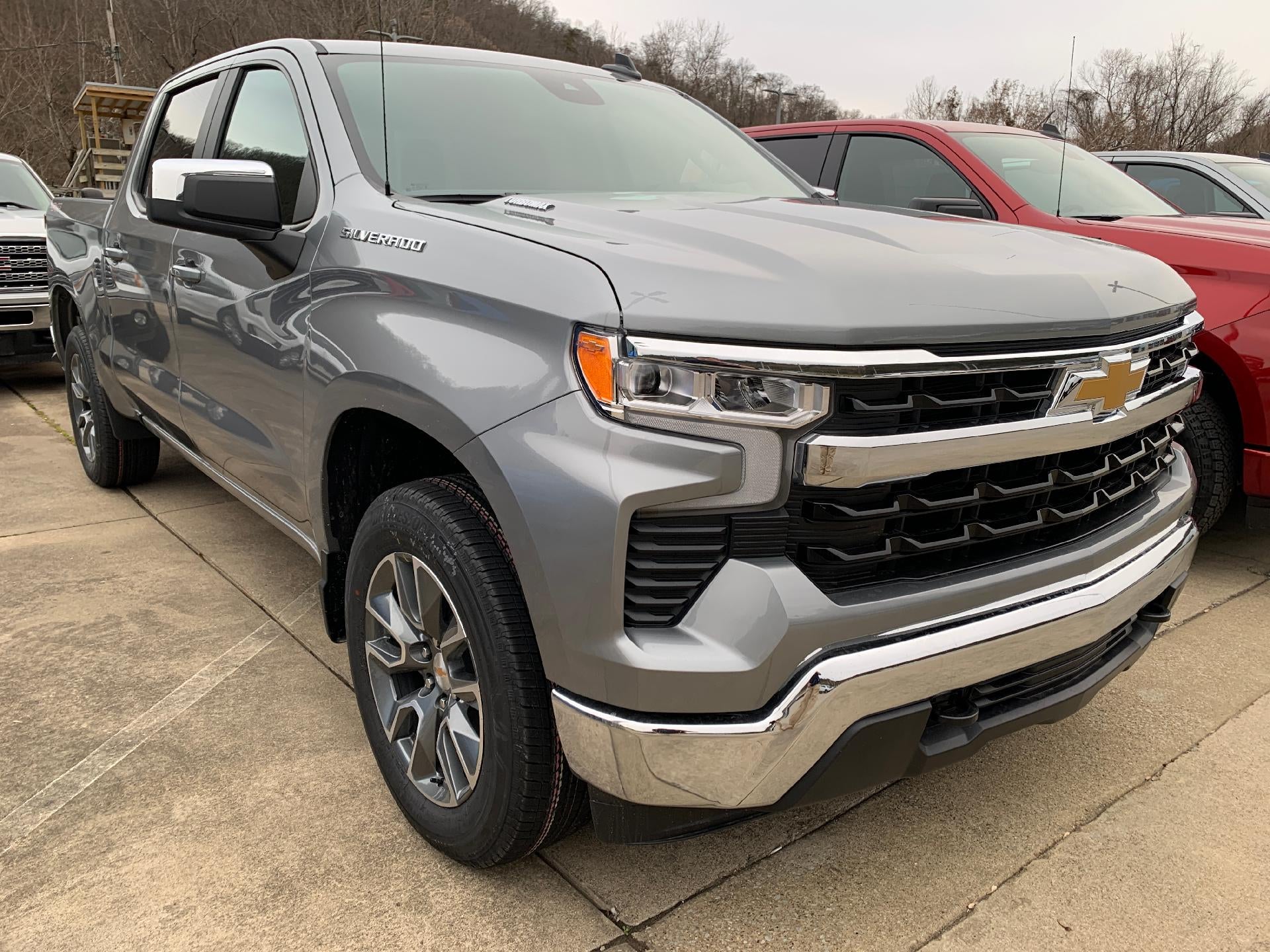 2026 Chevrolet Silverado 1500 LT Crew Cab 4x4