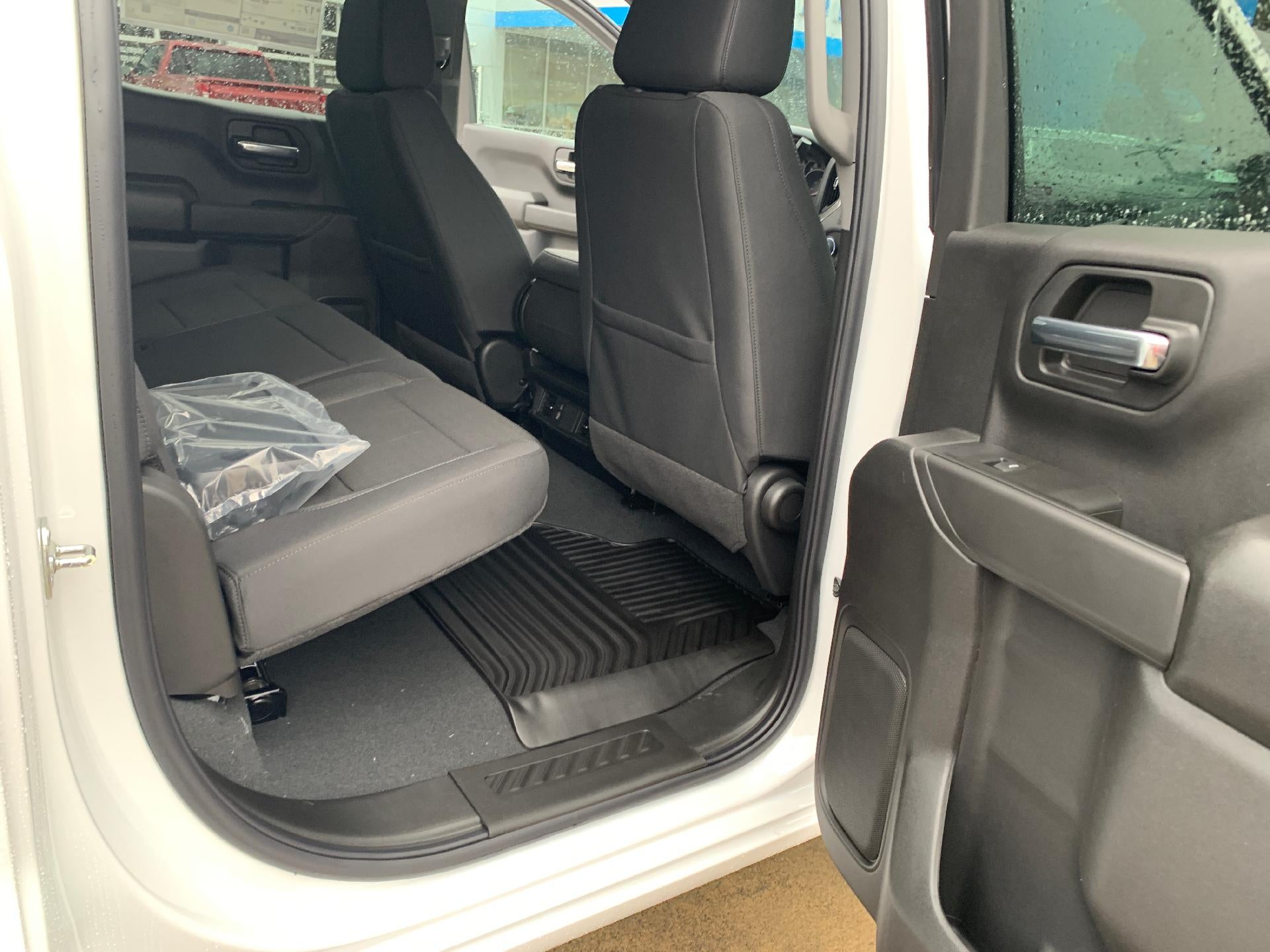 2026 Chevrolet Silverado 1500 LT Crew Cab 4x4