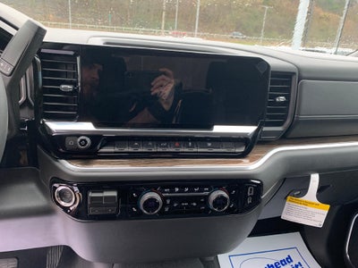 2026 Chevrolet Silverado 1500 LT Crew Cab 4x4