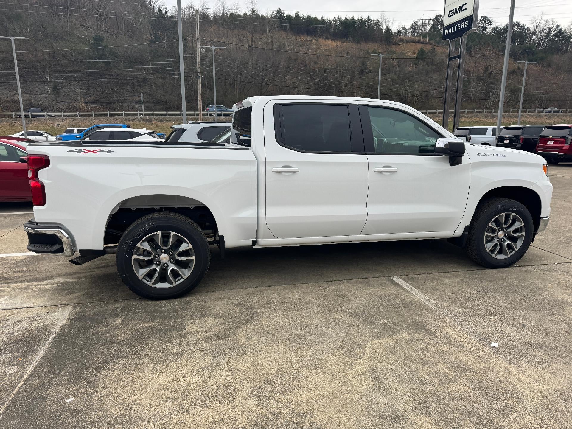 2026 Chevrolet Silverado 1500 LT Crew Cab 4x4