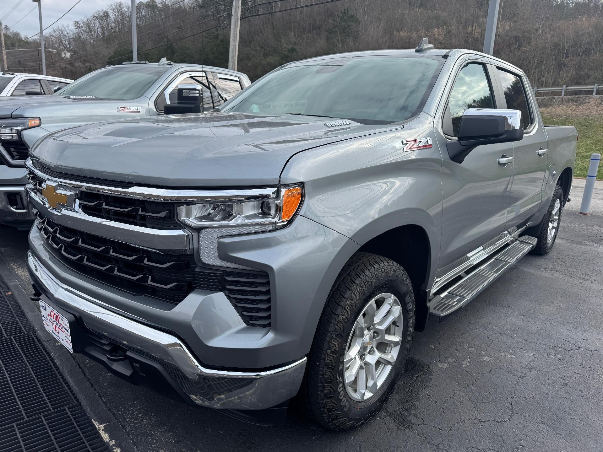 2024 Chevrolet Silverado 1500 Crew Cab Short Box 4-Wheel Drive LT 1LT