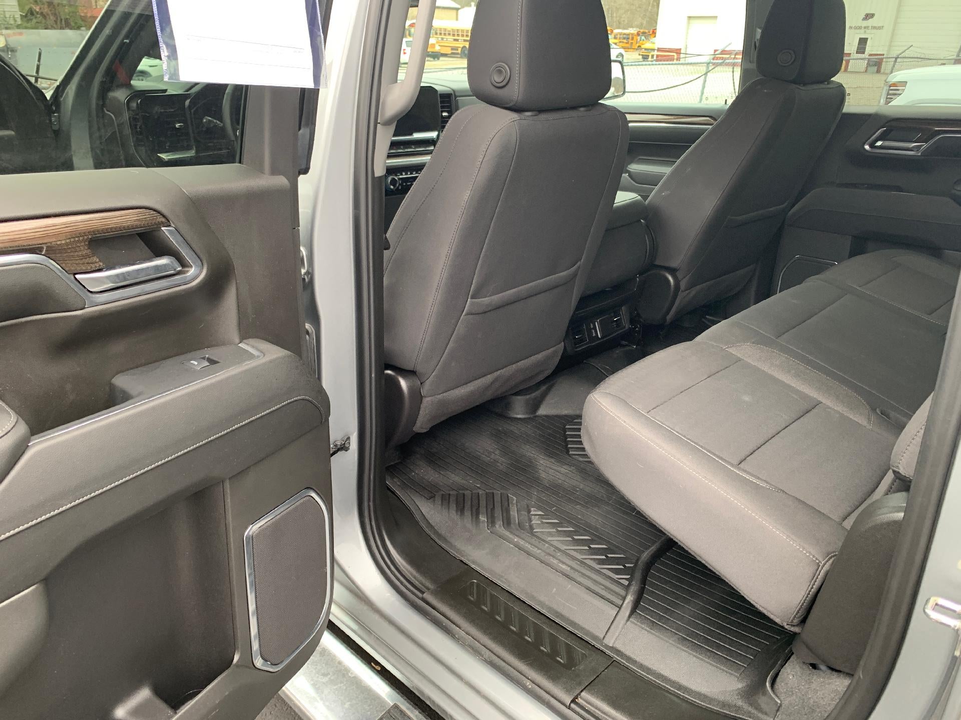 2024 Chevrolet Silverado 1500 Crew Cab Short Box 4-Wheel Drive LT 1LT