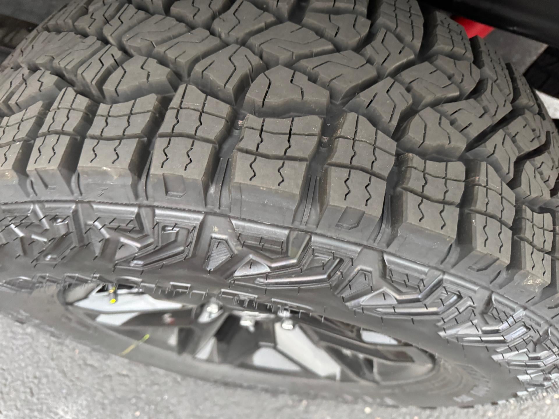 2026 Chevrolet Silverado 1500 Custom Trail Boss Crew Cab 4x4 Z71