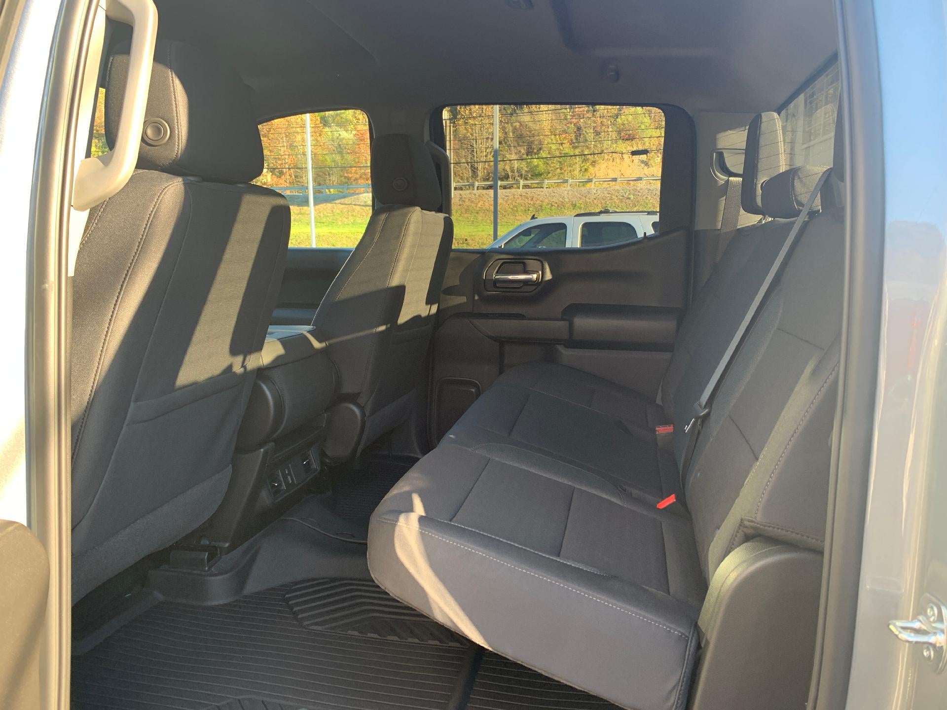 2026 Chevrolet Silverado 1500 Custom Trail Boss Crew Cab 4x4 Z71