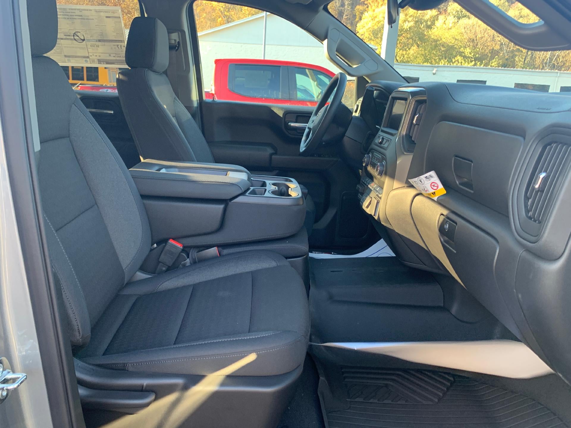 2026 Chevrolet Silverado 1500 Custom Trail Boss Crew Cab 4x4 Z71