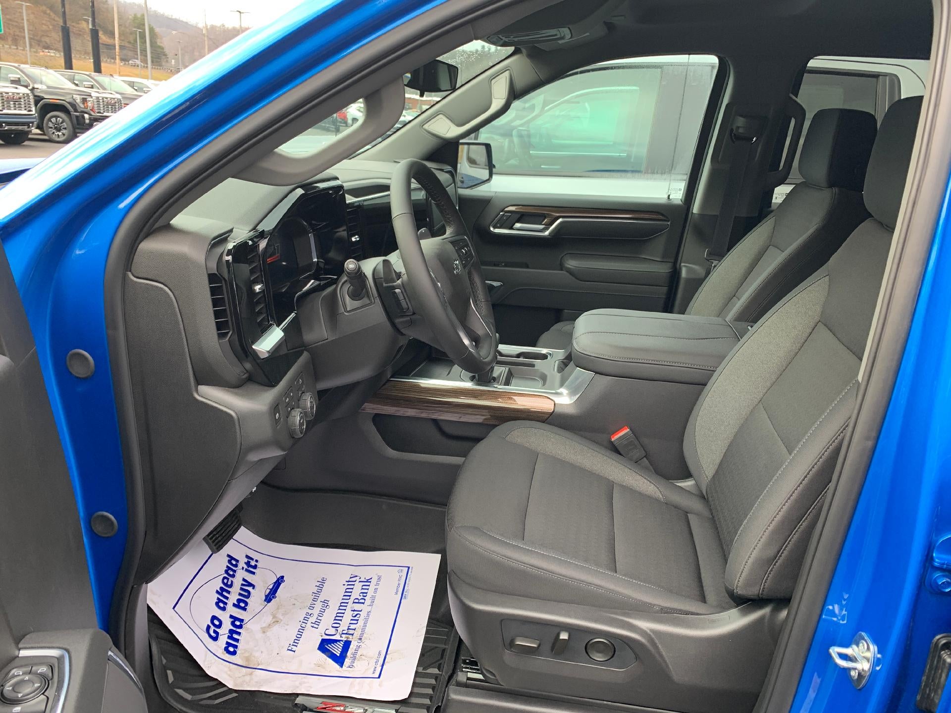 2026 Chevrolet Silverado 1500 RST Crew Cab 4x4 Z71