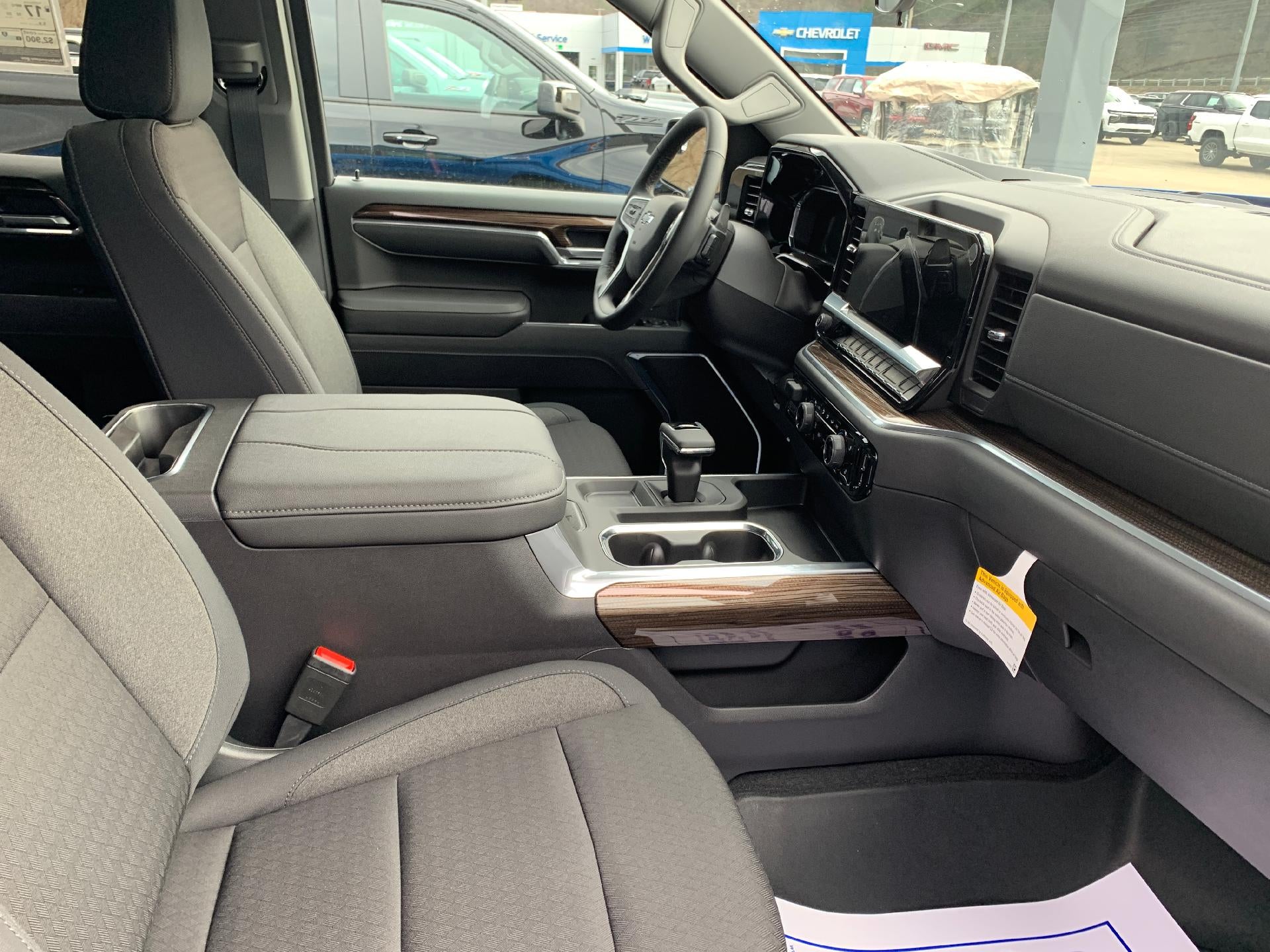 2026 Chevrolet Silverado 1500 RST Crew Cab 4x4 Z71