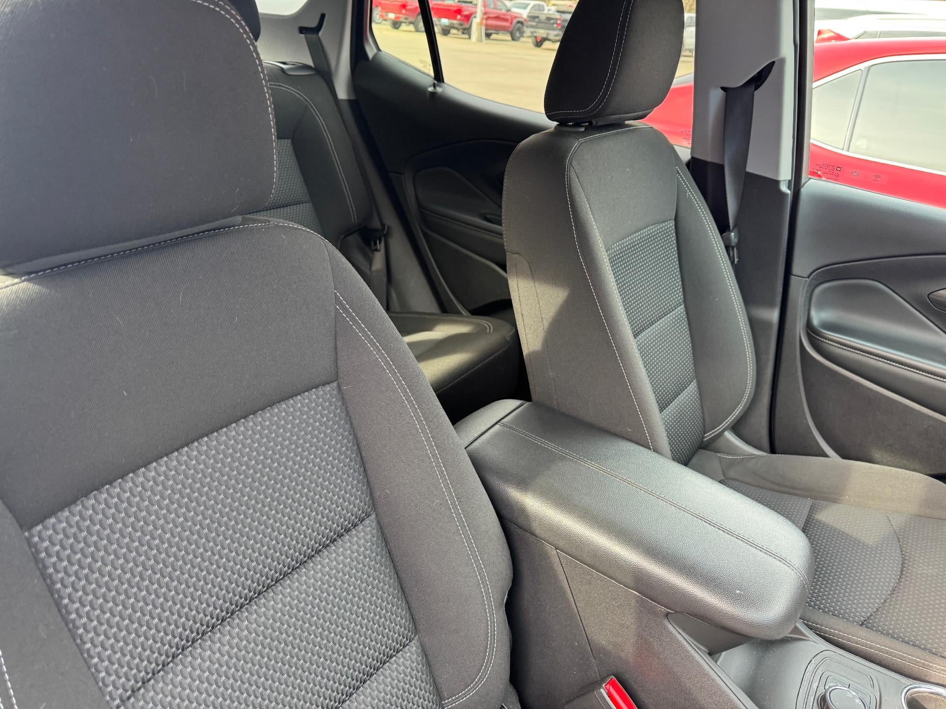 2024 GMC Terrain FWD 4dr SLE