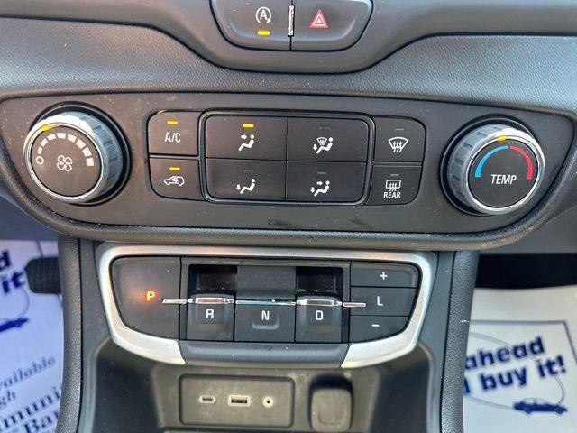 2024 GMC Terrain FWD 4dr SLE