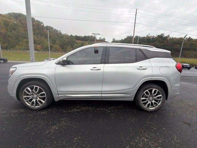 2022 GMC Terrain AWD Denali