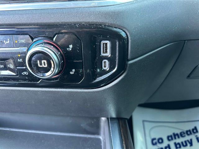 2022 GMC Sierra 1500 Crew Cab Short Box 4-Wheel Drive Elevation 3SB