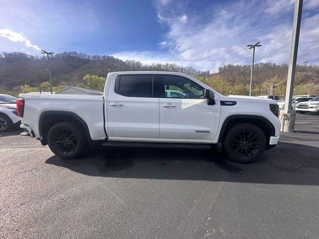 2022 GMC Sierra 1500 Crew Cab Short Box 4-Wheel Drive Elevation 3SB