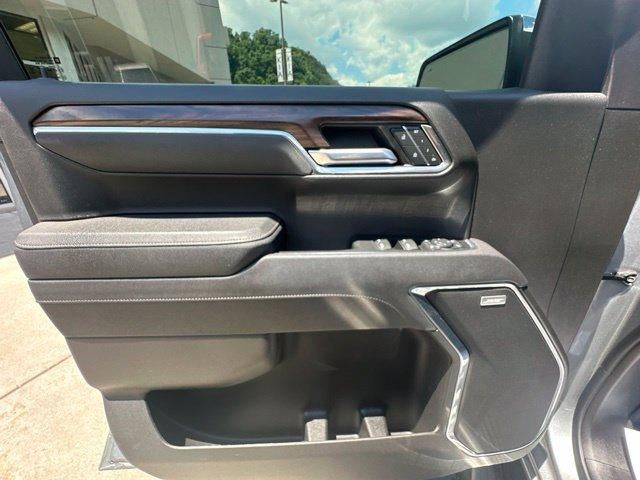 2025 GMC Sierra 1500 Crew Cab Short Box 4-Wheel Drive SLT