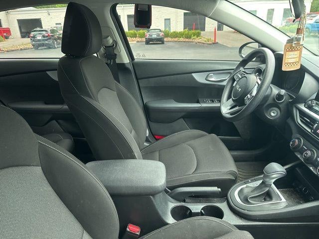 2024 Kia Forte LXS IVT