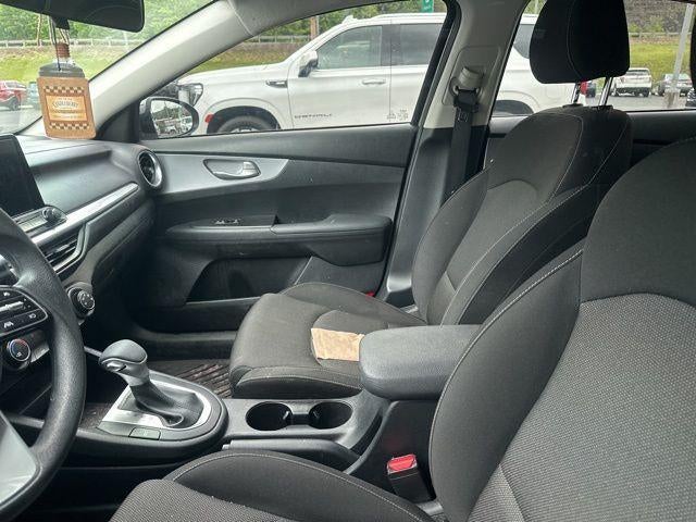 2024 Kia Forte LXS IVT