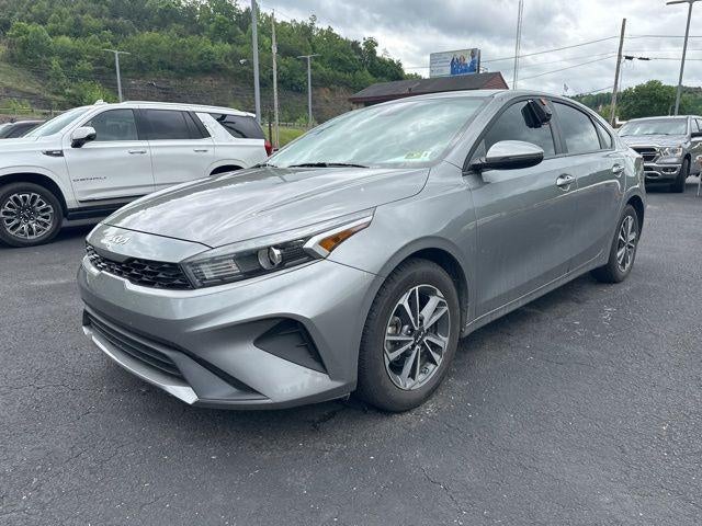 2024 Kia Forte LXS IVT