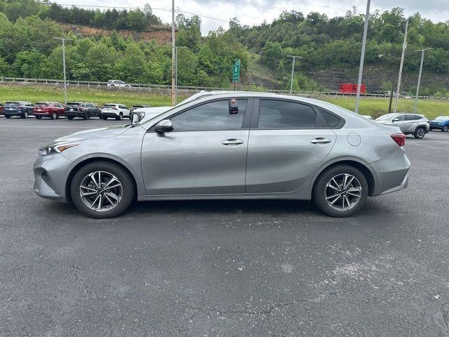 2024 Kia Forte LXS IVT