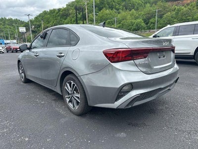 2024 Kia Forte LXS IVT