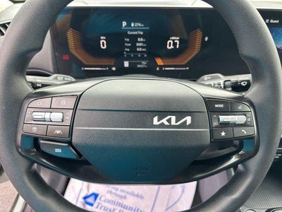 2025 Kia K4 LXS FWD