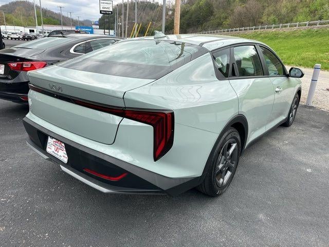 2025 Kia K4 LXS FWD