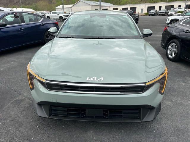 2025 Kia K4 LXS FWD