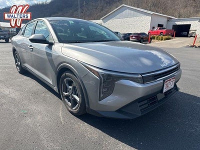 2025 Kia K4 LXS FWD