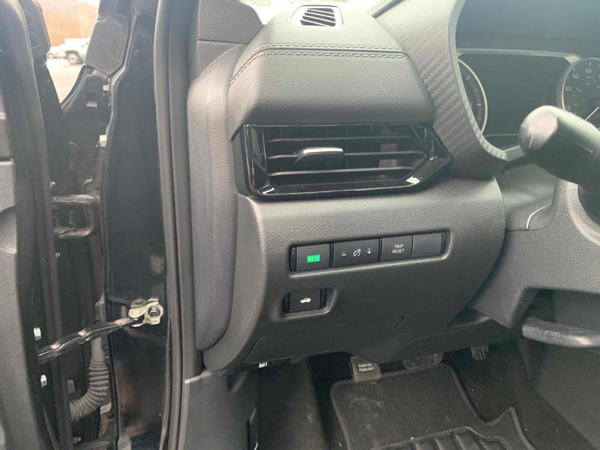 2024 Nissan Sentra SV CVT